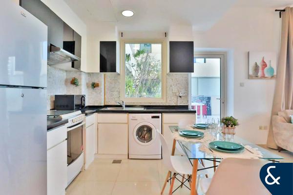 Huge Balcony l Prime Location l VOT | 1 Bed